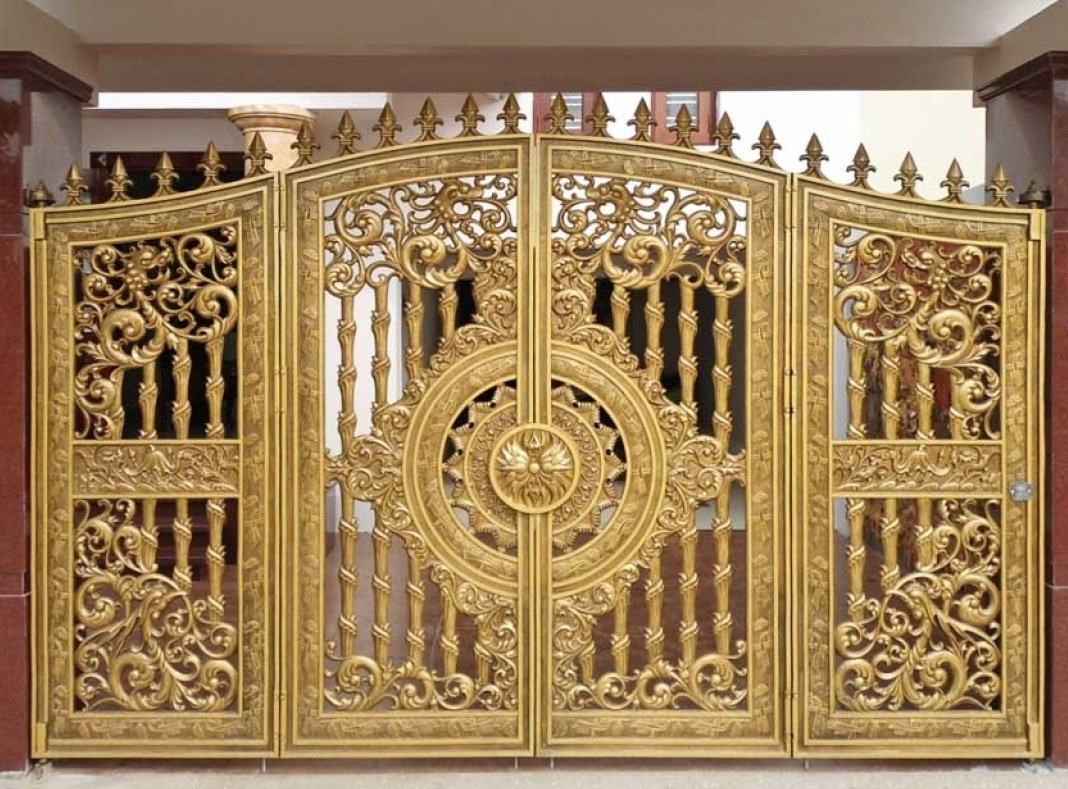 Mẫu cổng 4 cánh nhôm đúc vàng đồng mang đậm văn hóa Việt Nam